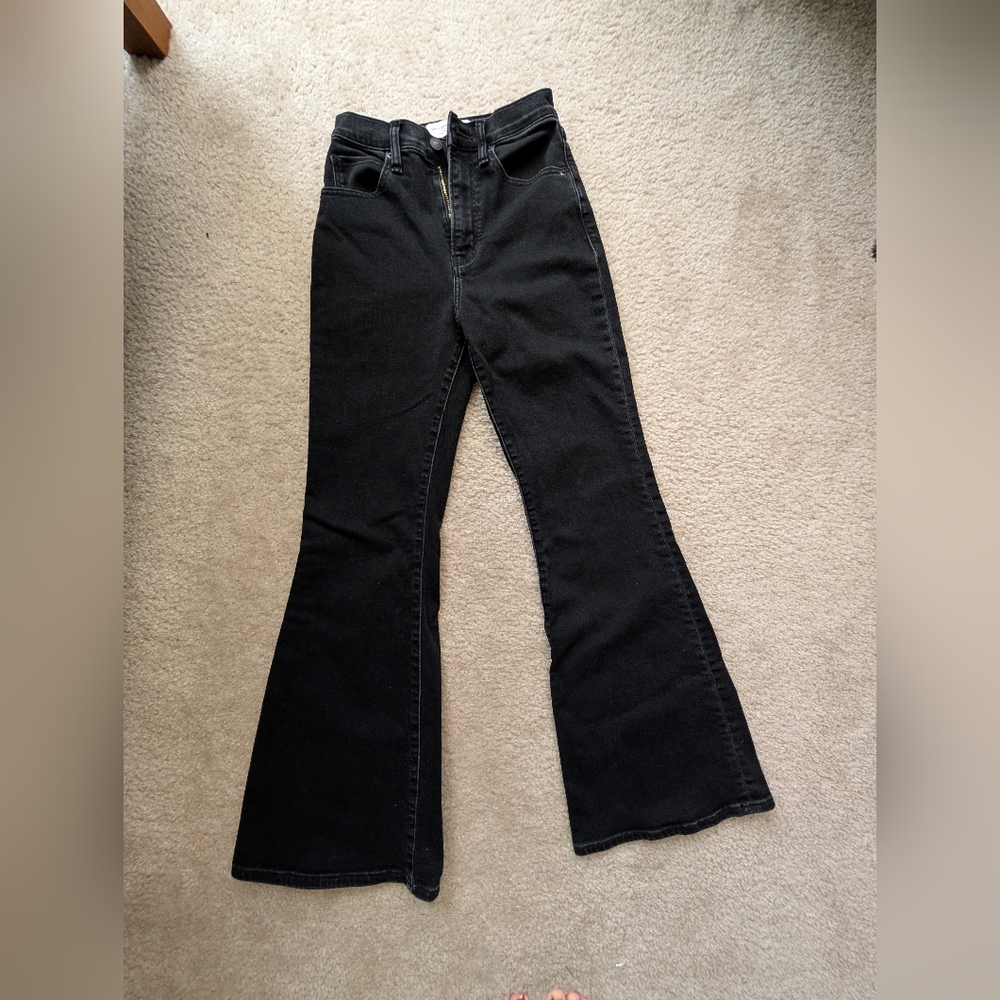 Abercrombie & Fitch Curve Love The Flare Ultra High Rise Jeans - Picture 2 of 8